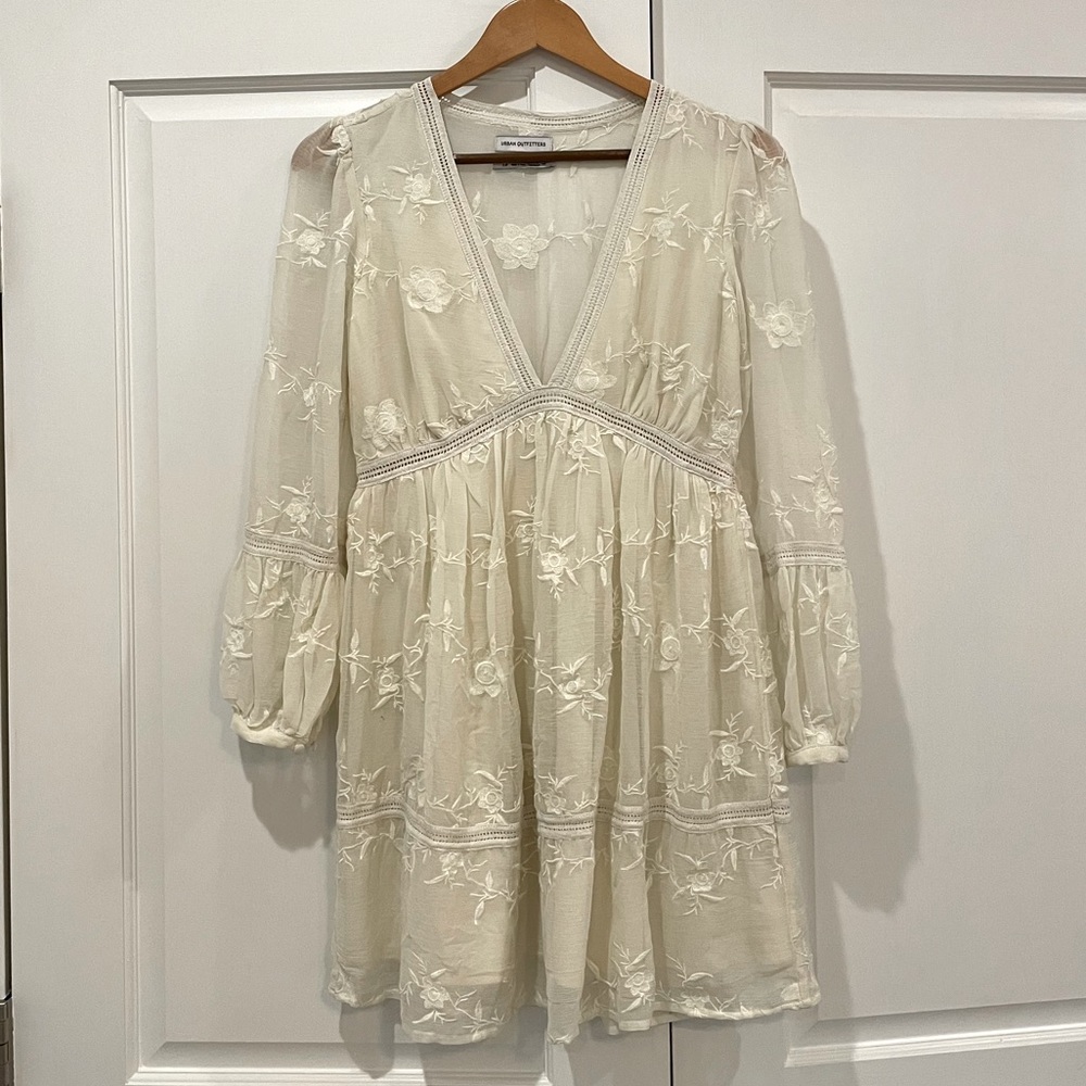 Never Worn Urban Outfitters Cream Lace Dress